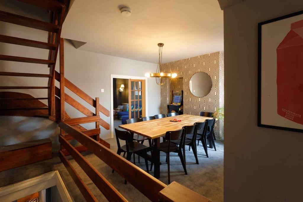 Chester/Handbridge Sleeps 9 + Netflix Hough Green Экстерьер фото
