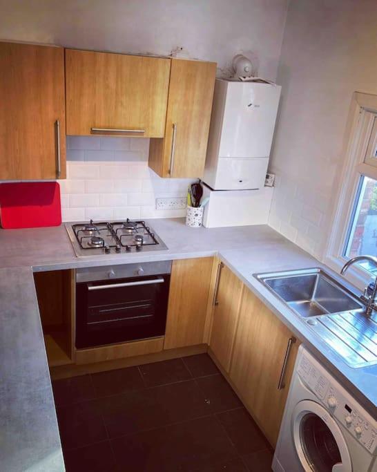 Chester/Handbridge Sleeps 9 + Netflix Hough Green Экстерьер фото